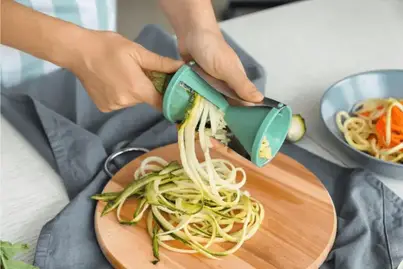 making zucchini pasta